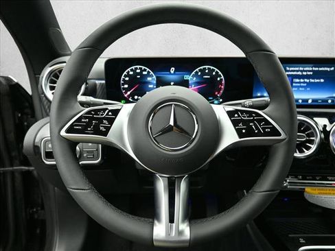 Certified 2025 Mercedes-Benz CLA 250 4MATIC image 13