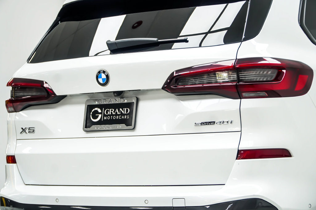 Used 2022 BMW X5 sDrive40i w/ M Sport Package RWD image 15