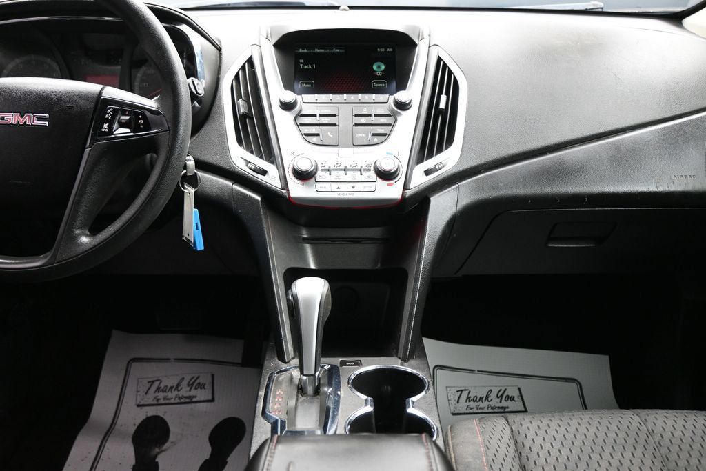 Used 2015 GMC Terrain SLE FWD image 17