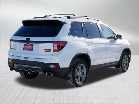 Used 2025 Honda Passport TrailSport image 7