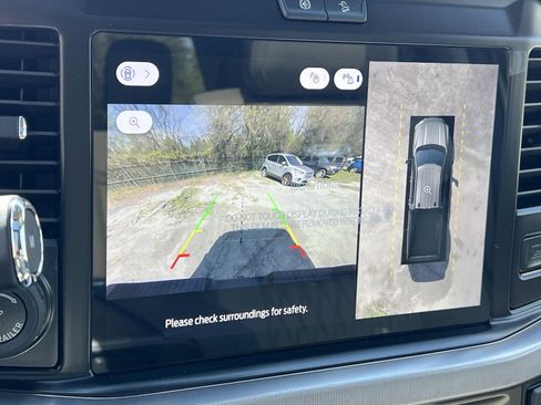 New 2026 Ford F450 Platinum w/ Platinum Plus Package image 19