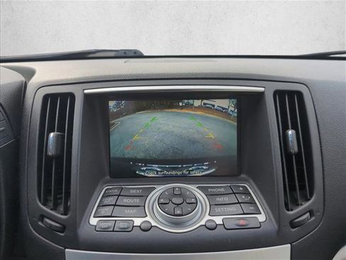 Used 2015 INFINITI Q60 Convertible w/ Premium Package image 13