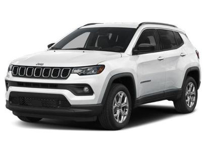 Used 2025 Jeep Compass Latitude