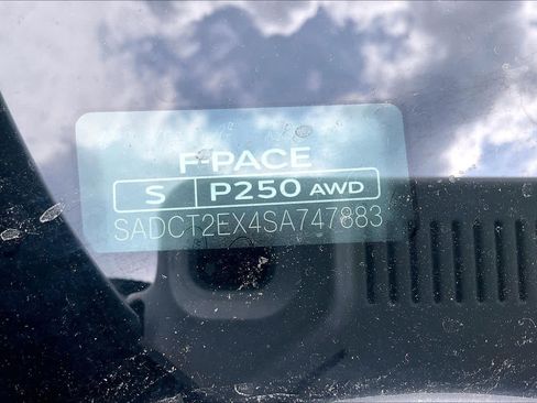 Used 2025 Jaguar F-PACE R-Dynamic S AWD/4WD image 38