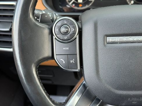 Used 2018 Land Rover Discovery HSE Luxury image 19