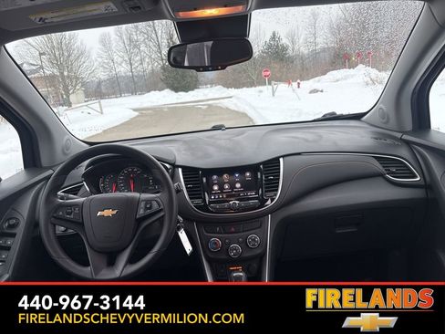 Certified 2022 Chevrolet Trax LS w/ Tint and Cruise Package image 37