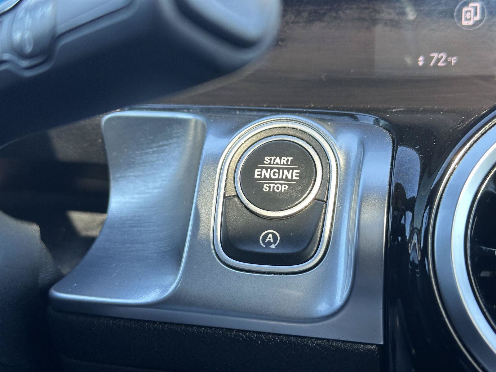 Used 2020 Mercedes-Benz GLB 250 4MATIC image 29