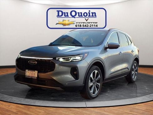 Used 2024 Ford Escape Platinum image 1