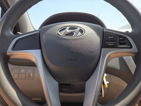 Used 2014 Hyundai Accent GS FWD image 30