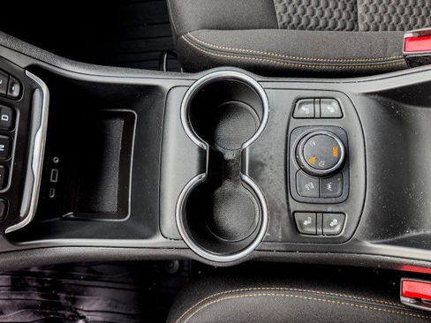 Used 2020 GMC Terrain SLE w/ Driver Convenience Package image 11