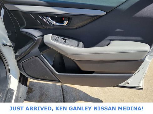 Used 2024 Subaru Outback Premium image 21