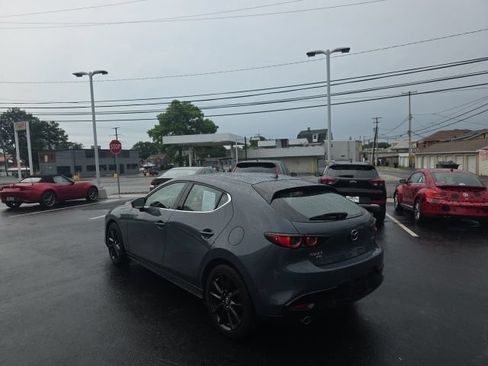 Used 2019 MAZDA MAZDA3 AWD Hatchback w/ Premium Pkg image 3