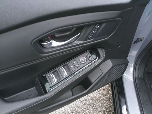 Used 2025 Honda Accord Touring image 16