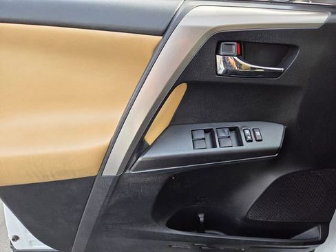 Used 2016 Toyota RAV4 XLE w/ Convenience Package image 15