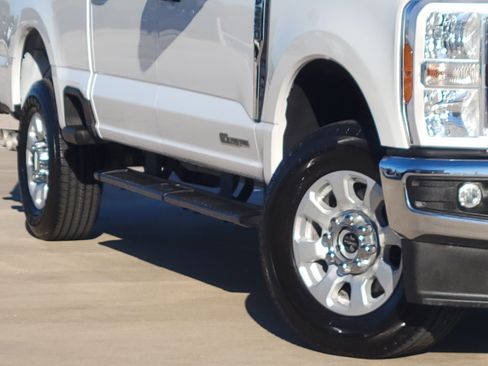 Used 2024 Ford F250 XLT image 10