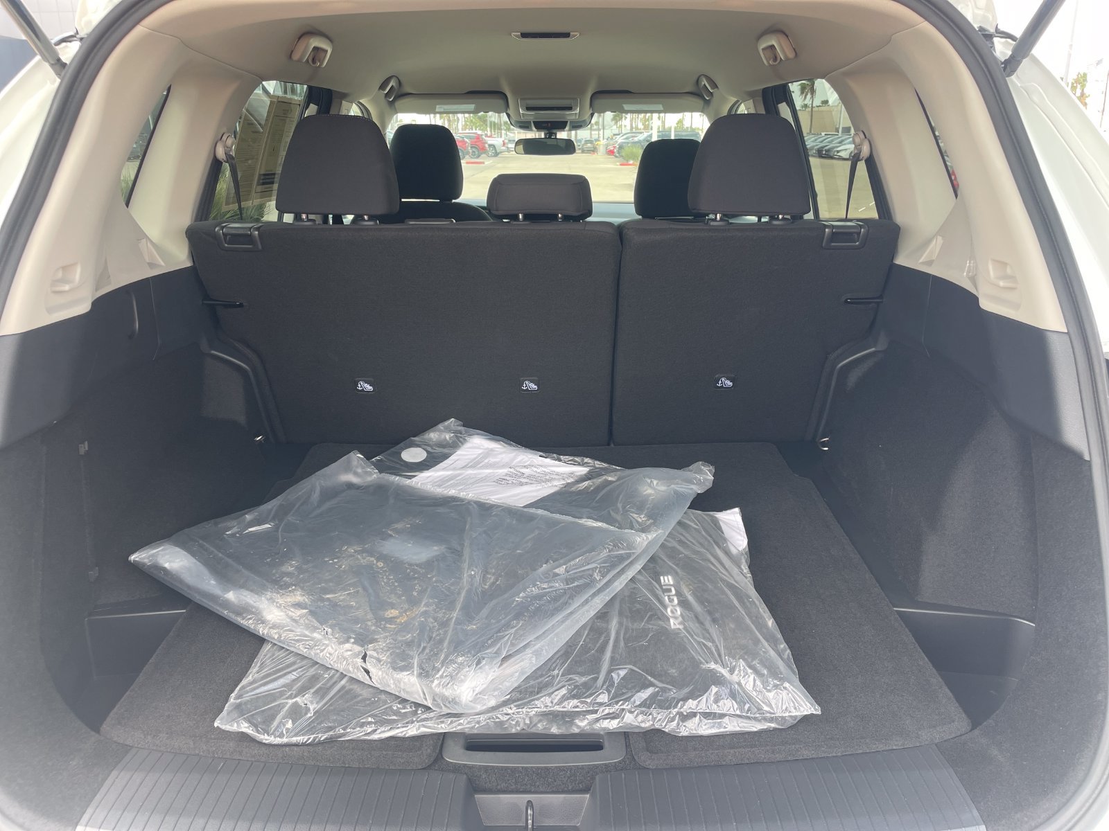 Used 2026 Nissan Rogue S FWD image 26