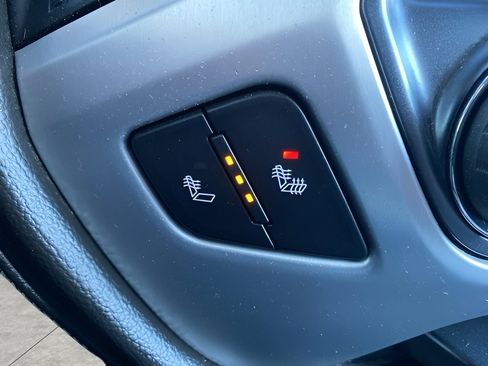 Used 2017 GMC Sierra 1500 SLE w/ SLE Value Package image 20