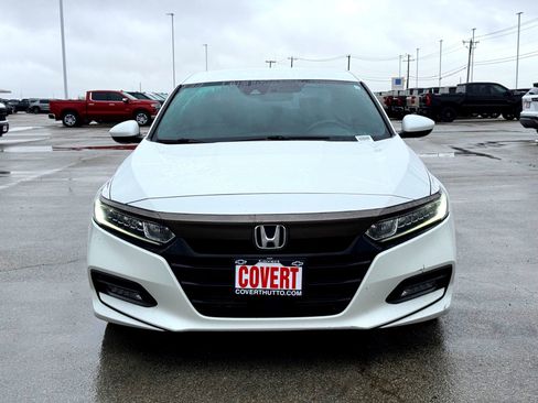 Used 2018 Honda Accord Sport image 3