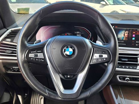 Used 2022 BMW X5 xDrive40i w/ Premium Package AWD/4WD image 24