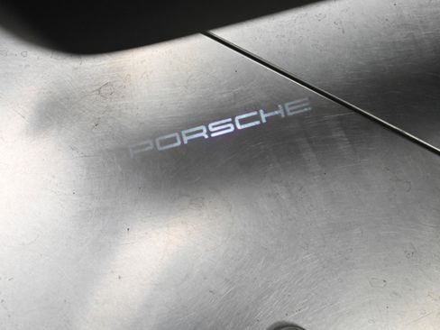 Used 2023 Porsche Macan image 19