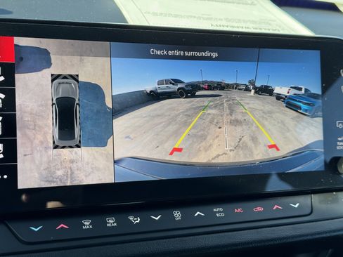 Used 2024 Dodge Charger R/T w/ Plus Group image 12