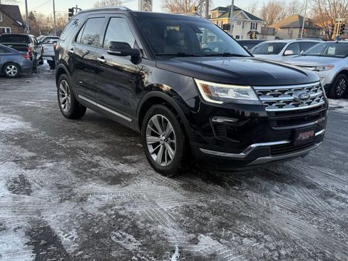 Used 2018 Ford Explorer Limited w/ Ford Safe & Smart Package image 10