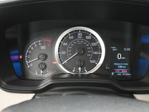 Used 2020 Toyota Corolla LE image 11