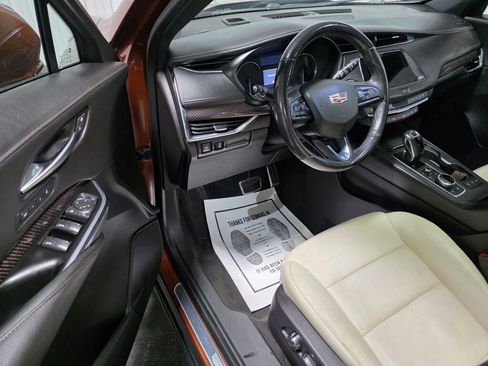 Used 2019 Cadillac XT4 Sport AWD/4WD image 6