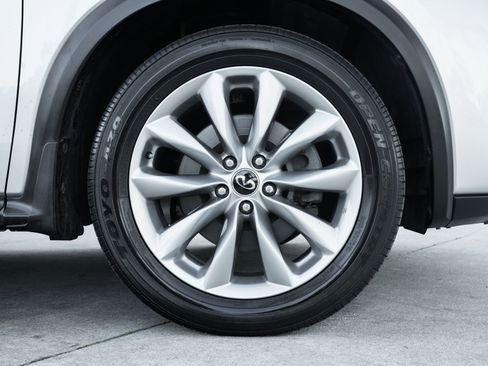 Used 2019 INFINITI QX50 Luxe w/ Navigation Package image 26