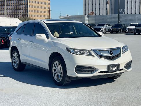 Used 2017 Acura RDX w/ Tech & AcuraWatch Plus Pkg image 7