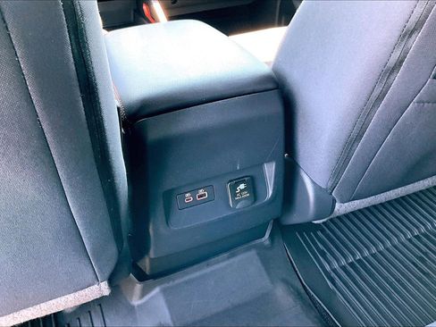 Used 2023 Nissan Frontier PRO-4X w/ Pro Convenience Package AWD/4WD image 11