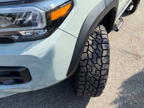 Used 2021 Toyota Tacoma TRD Pro AWD/4WD image 3