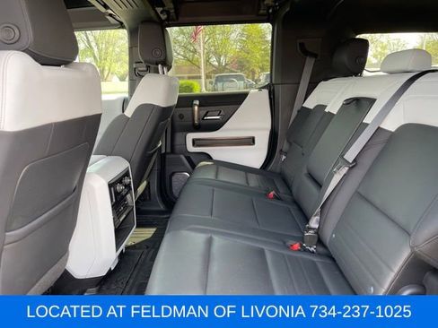 Used 2024 GMC Hummer EV 2X w/ LPO, Sport Package AWD/4WD image 9