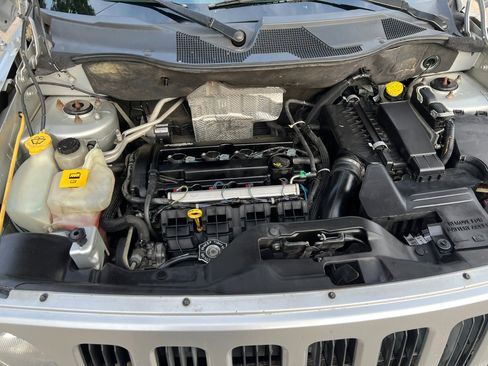 Used 2008 Jeep Patriot Sport image 31