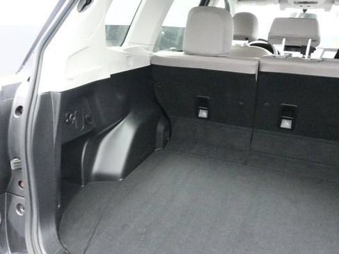 Used 2016 Subaru Forester 2.5i Limited AWD/4WD image 19
