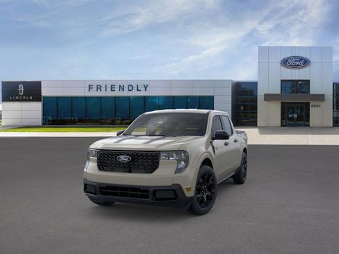 New 2025 Ford Maverick XLT w/ XLT Luxury Package image 2