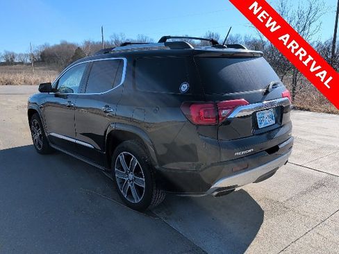 Used 2017 GMC Acadia Denali w/ Technology Package image 5