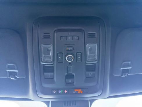 Certified 2023 GMC Yukon XL AT4 w/ AT4 Premium Package image 8