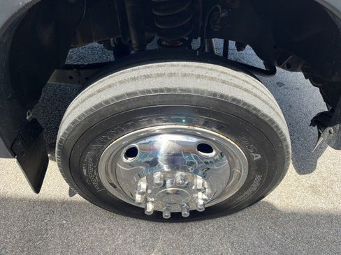 Used 2012 Ford F550 2WD Regular Cab Super Duty w/ Payload Upgrade Pkg image 22