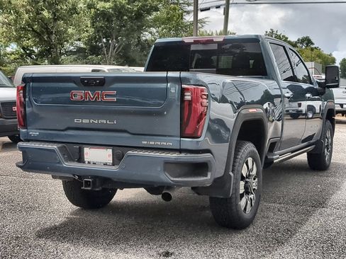 Used 2025 GMC Sierra 2500 Denali w/ Denali Reserve Package AWD/4WD image 8