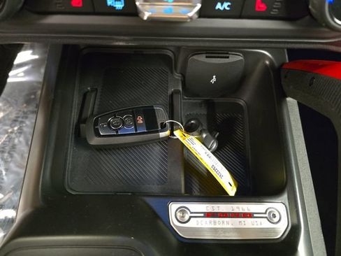 New 2026 Ford Bronco Heritage Edition AWD/4WD image 32