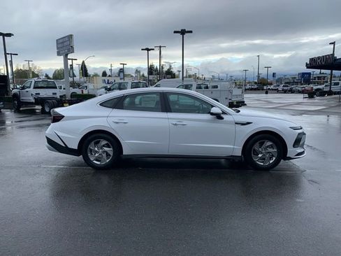 New 2025 Hyundai Sonata SE image 6