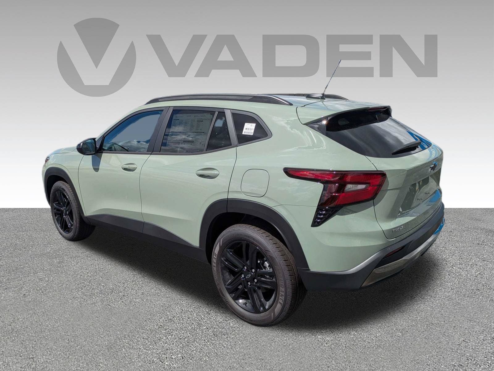 New 2026 Chevrolet Trax ACTIV w/ Sunroof Package FWD image 29