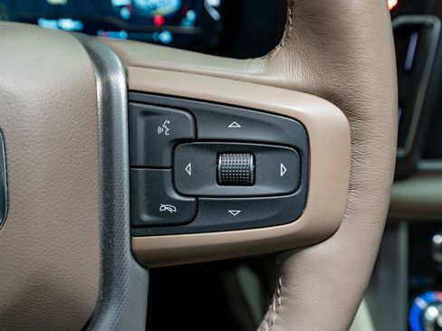 Used 2023 GMC Yukon XL Denali w/ Denali Reserve Package image 31