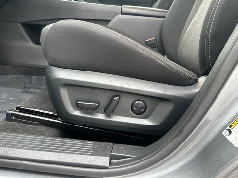 Used 2026 Nissan Rogue SV image 21