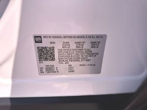 Used 2024 GMC Terrain SLE AWD/4WD image 32