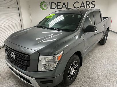 Used 2021 Nissan Titan SV w/ SV Convenience Package