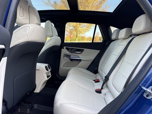 New 2026 Mercedes-Benz GLC 300 4MATIC image 14