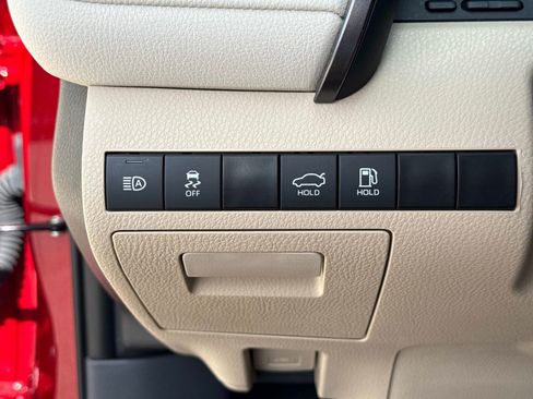 Used 2023 Toyota Camry XLE FWD image 31