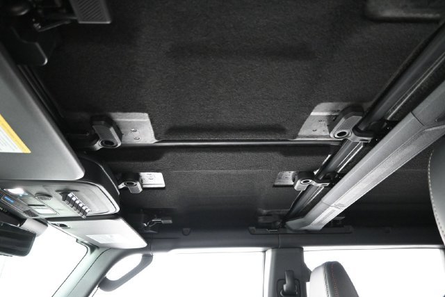 New 2026 Ford Bronco Raptor w/ Interior Carbon Fiber Pack AWD/4WD image 33
